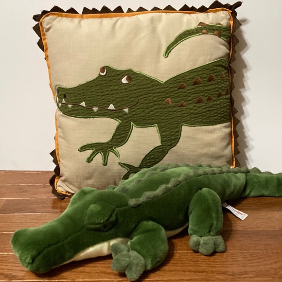 Aurora & others Other - Crocodile Pillow & Plush Combo